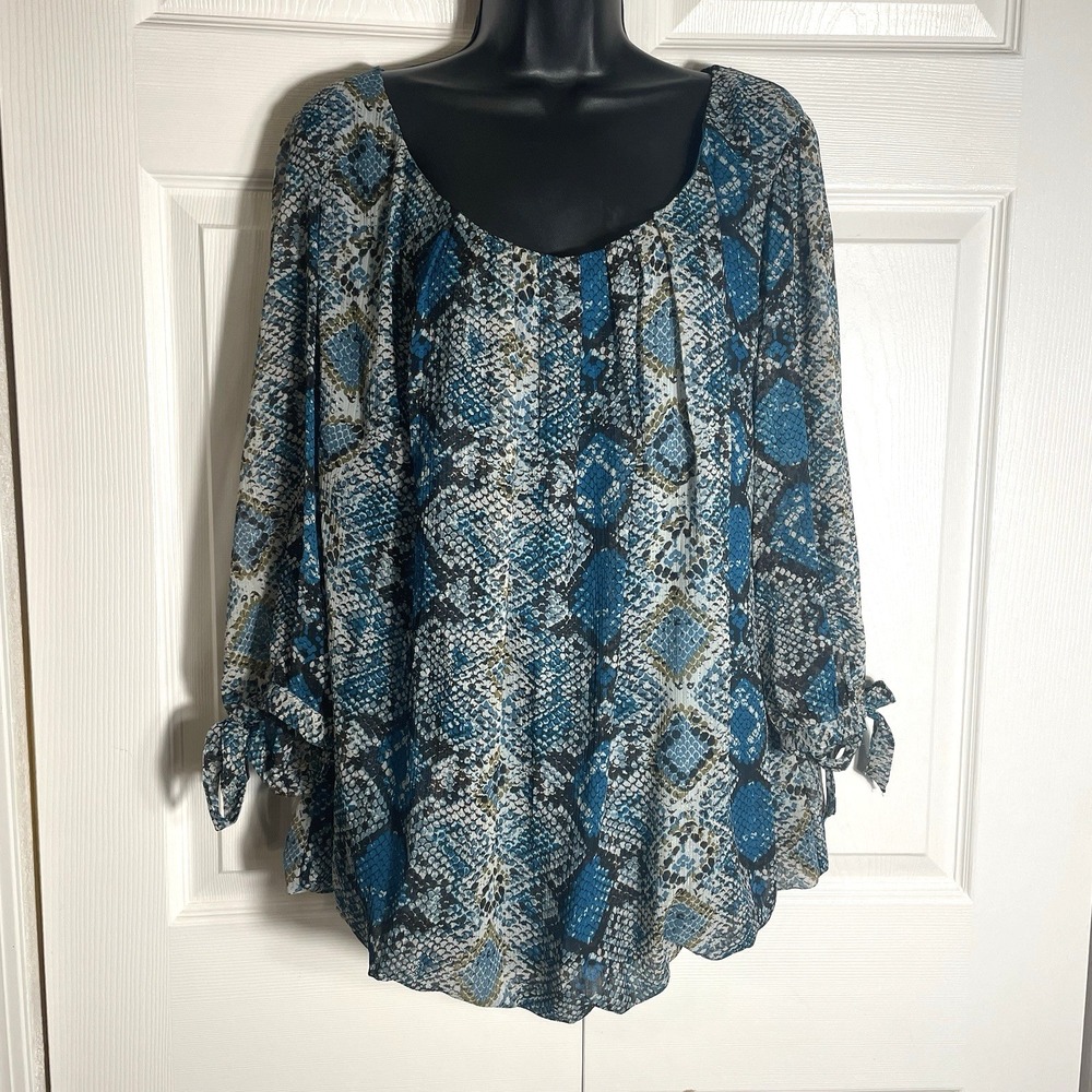 Sara Michelle Snake Print Shirt Women 2X Blue Gray Flowy Sheer Lined Pullover‎